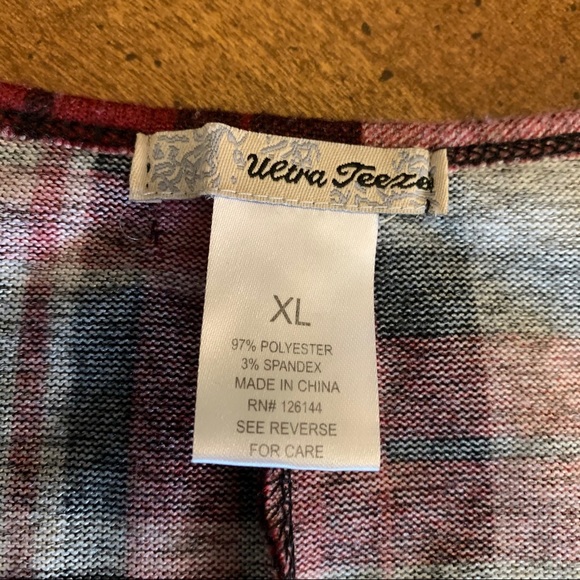 Ultra Teeze Plaid Top - Picture 3 of 3